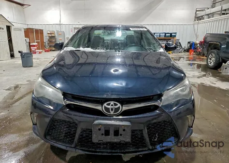 2016 Toyota Camry Le z USA, uszkodzony, nr VIN 4T1BF1FK3GU590103